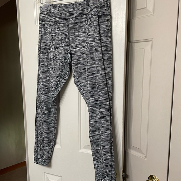 Women legging in size extra large - Picture 3 of 4